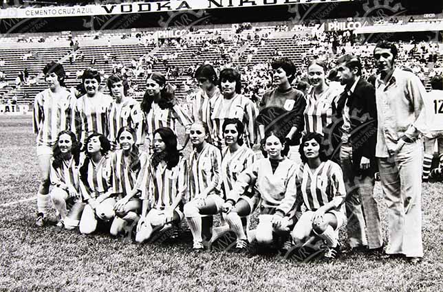 México 1971 - Selección mexicana con uniforme de rayas